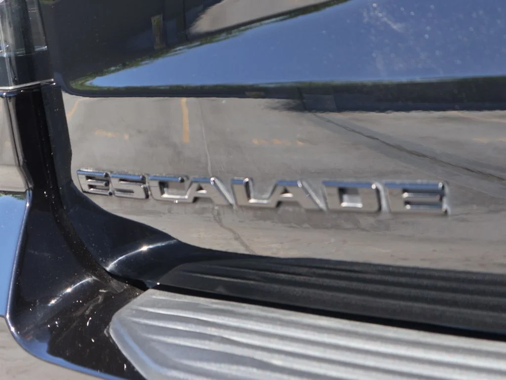 Used 2025 Black Raven Cadillac V-Series image 8
