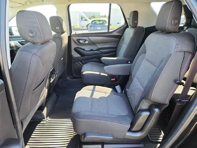 Used 2018 Black Chevrolet LT image 25