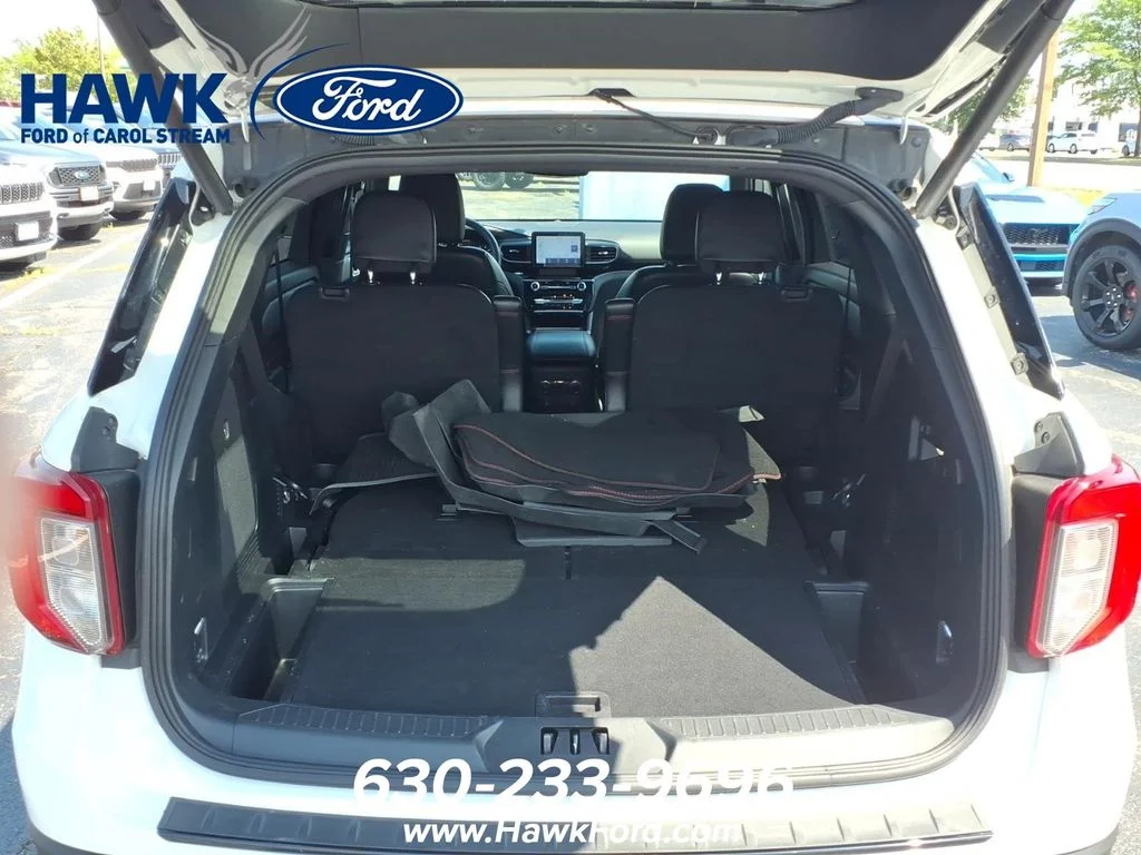 Certified Used 2024 White Metallic Ford ST-Line image 29