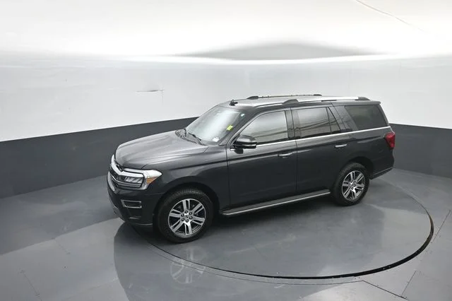 Used 2022 Gray Ford Limited image 28