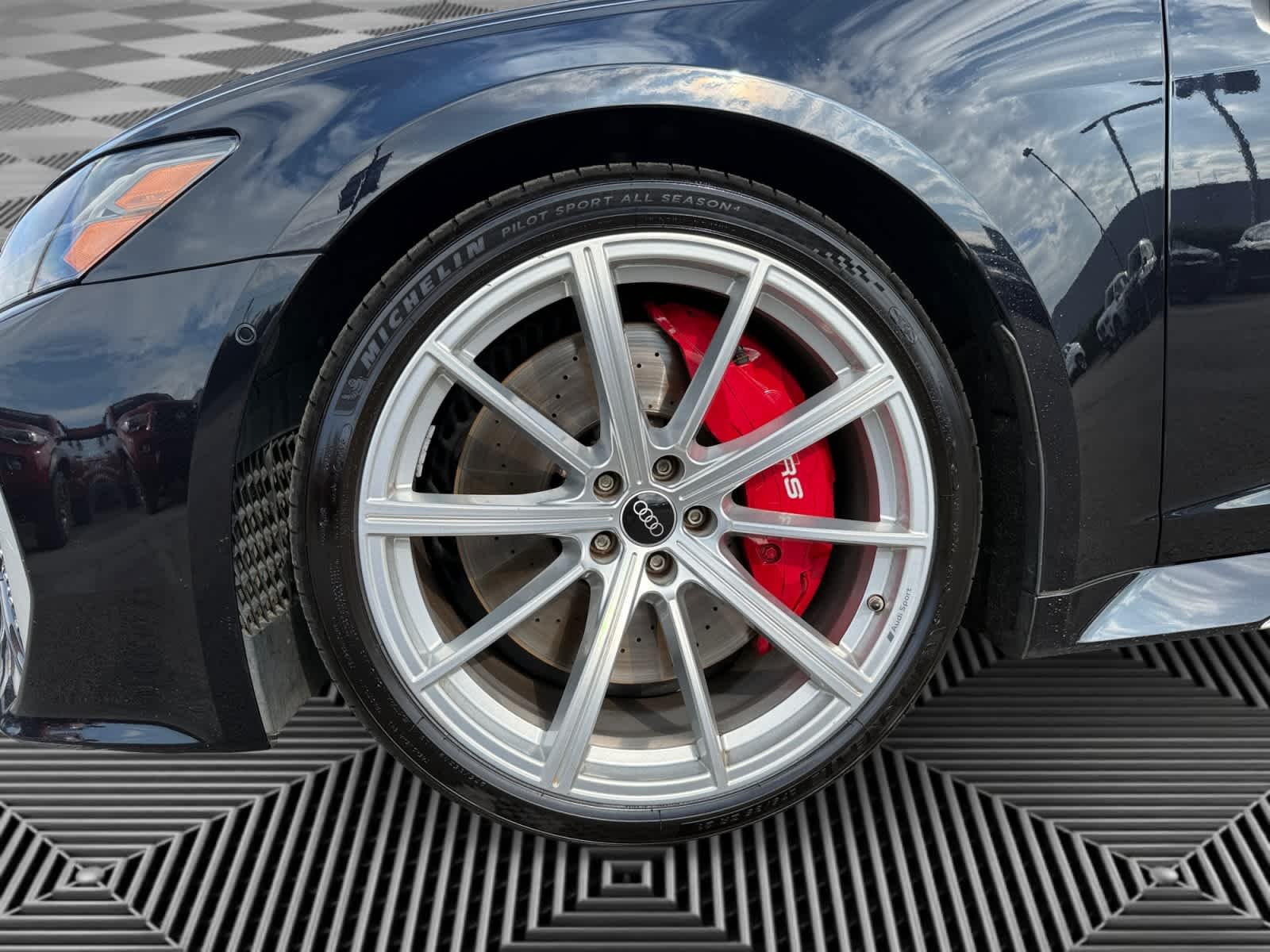 Used 2021 Sebring Black Crystal Effect Audi  image 9