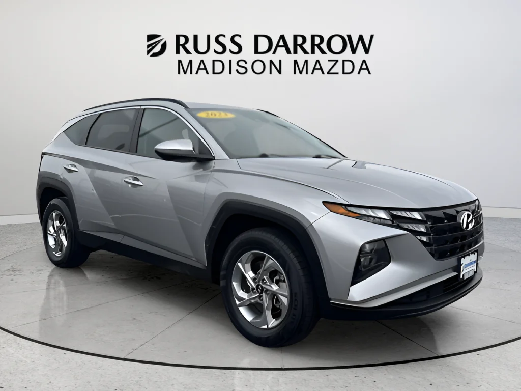 Used 2023 Silver Hyundai SEL image 7