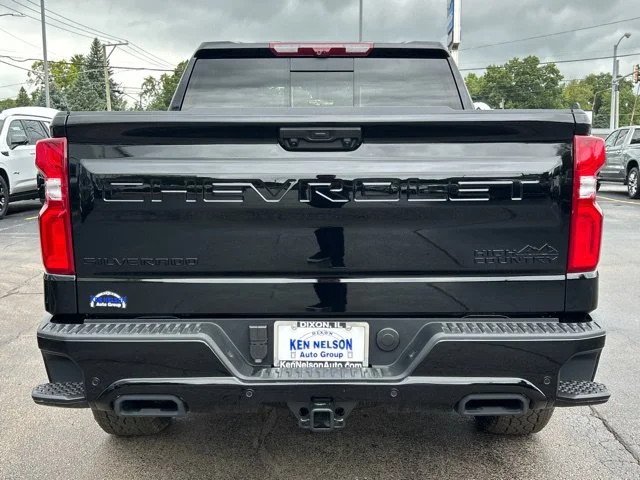 New 2026 Black Chevrolet High Country image 8