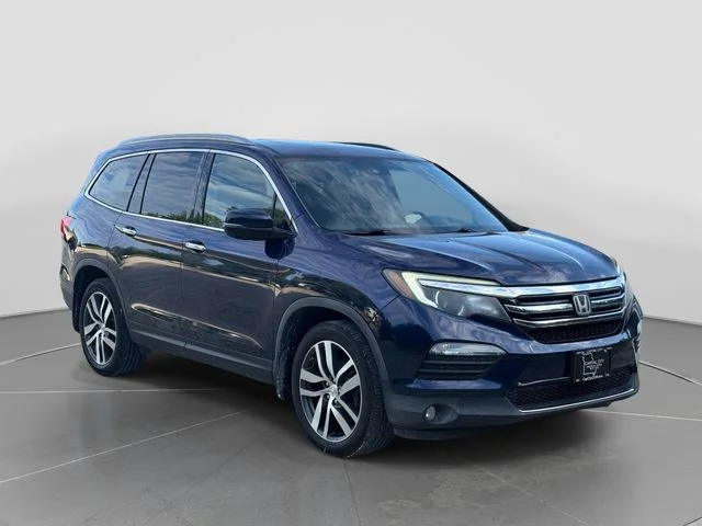2017 Honda Pilot 4WD Elite's photo