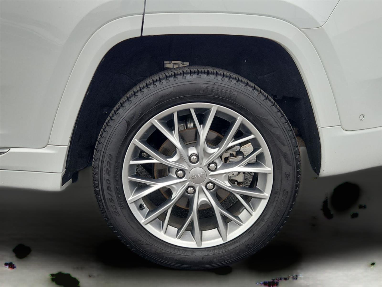 Used 2025 White Jeep Summit 4x4 image 34