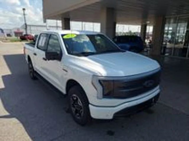 2023 Ford F-150 Lightning XLT