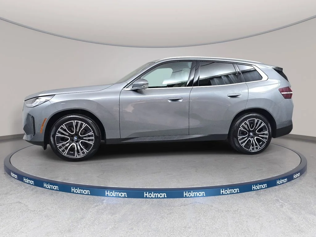 Used 2025 Skyscraper Gray Metallic BMW 30 xDrive image 9