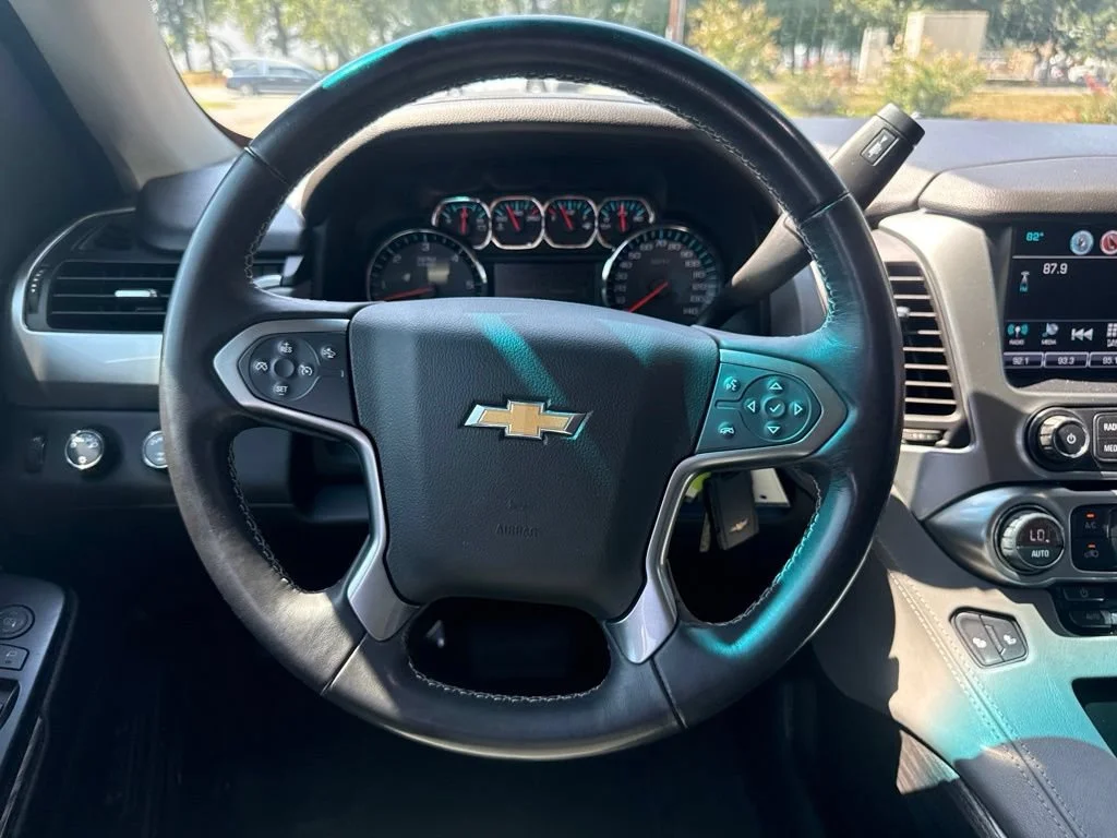 Used 2018 SILVER ICE METALLIC Chevrolet LT image 17