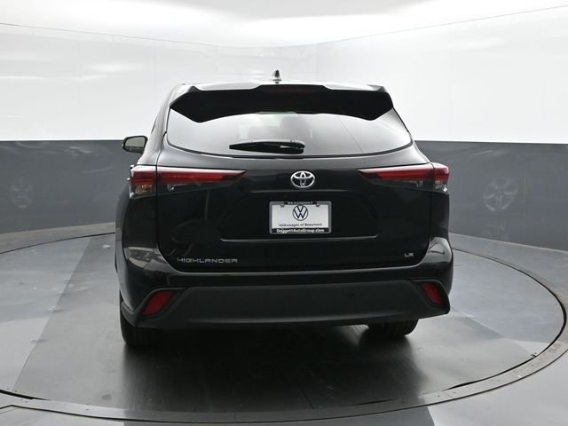 Used 2025 Black Toyota LE image 5