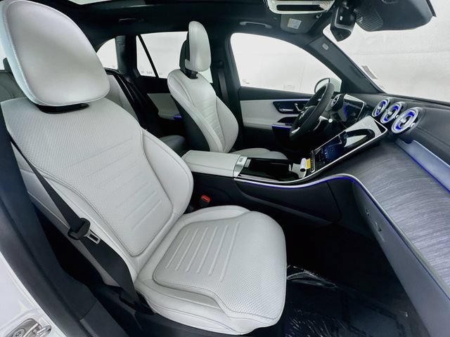 New 2027 Polar White Mercedes-Benz GLC 350e image 59