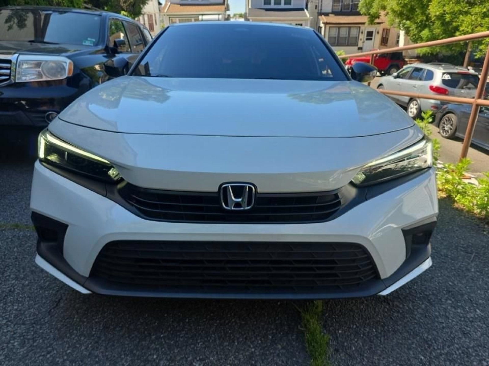 Certified Used 2024 Platinum White Pearl Honda Sport image 2