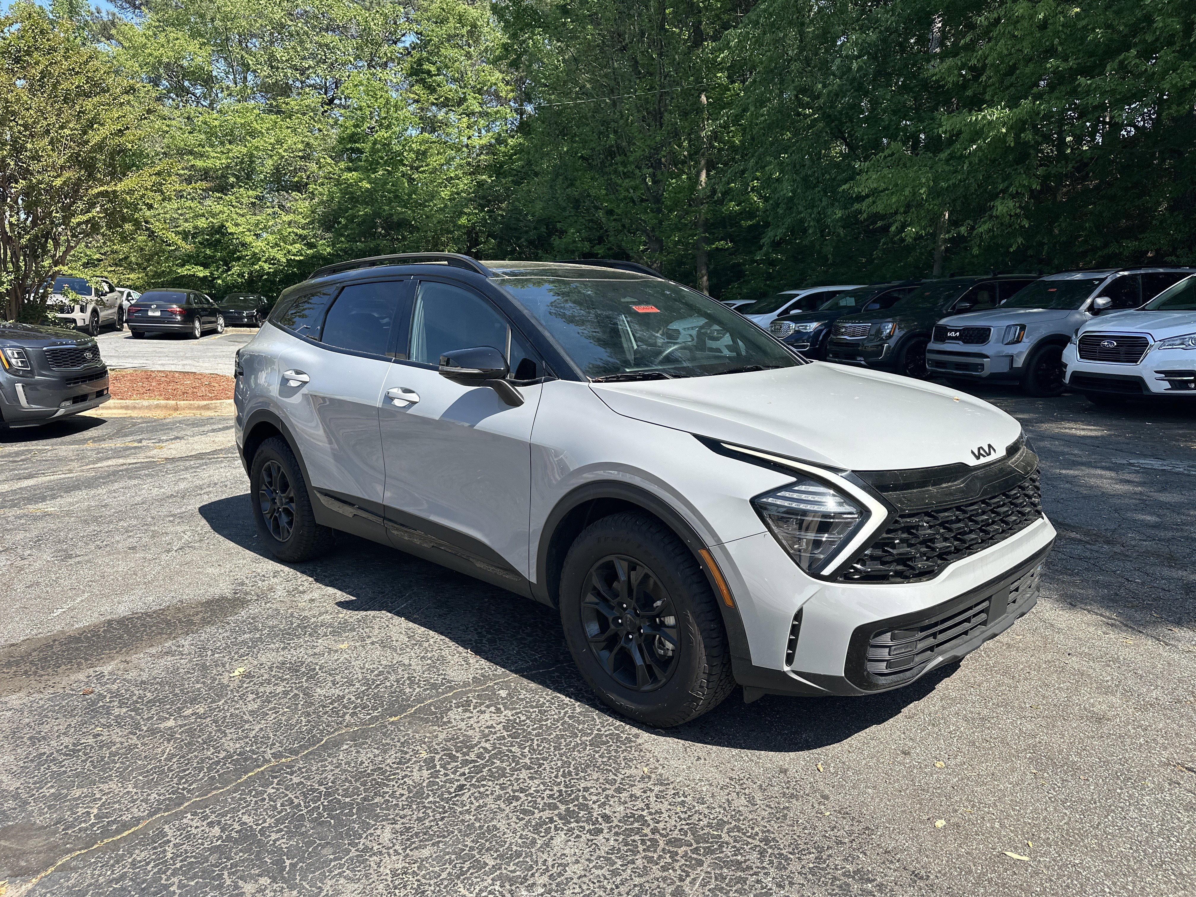 Used 2025 Wolf Gray/Ebony Black Roof Kia X-Pro image 4