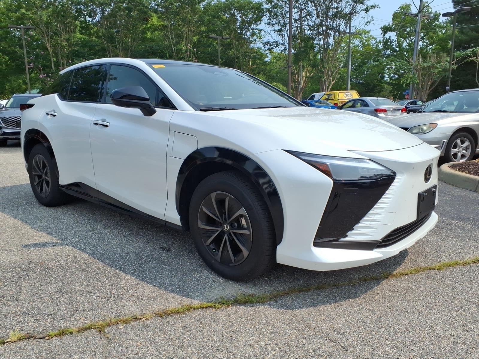 Used 2026 Oxygen White Lexus RZ 450e Premium image 4
