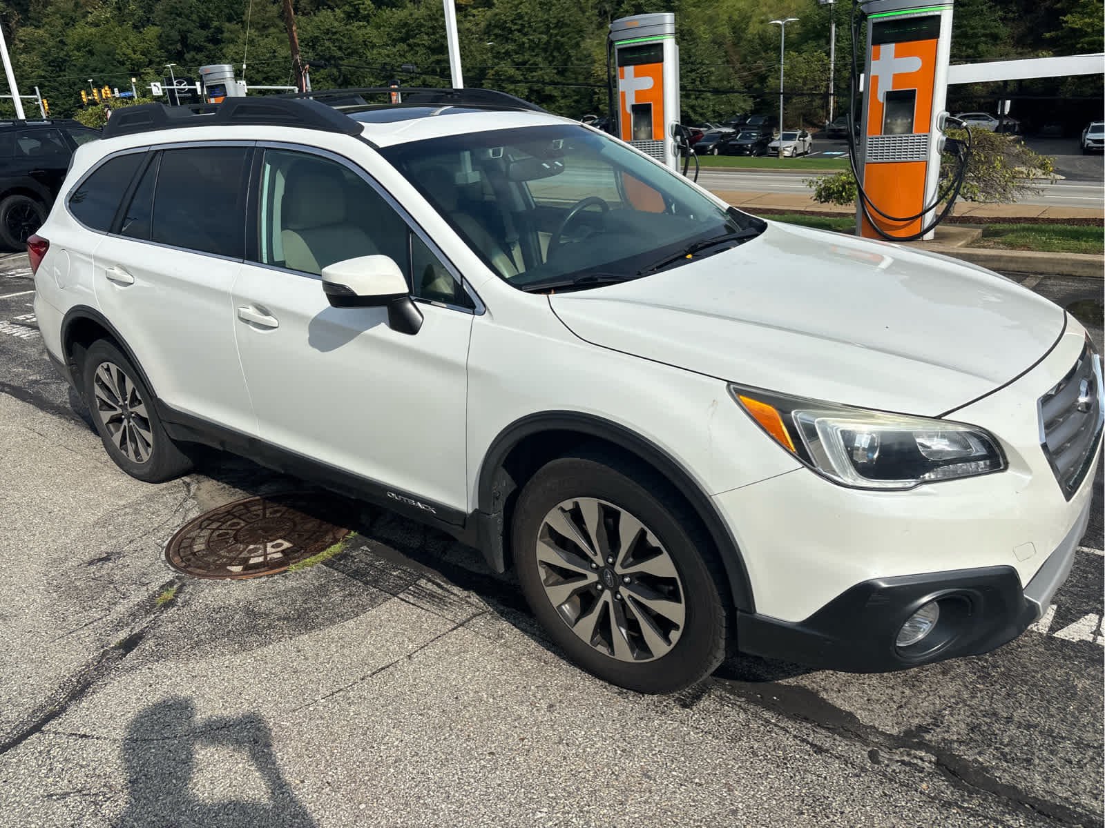 Used 2016 Crystal White Pearl Subaru 3.6R Limited image 4