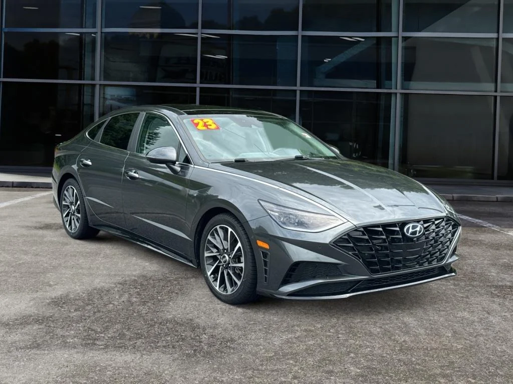 Used 2023 Portofino Gray Hyundai Limited image 3