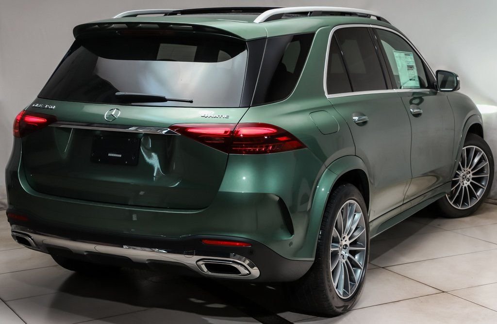 New 2026 MANUFAKTUR Ireland Mid Green Metallic Mercedes-Benz GLE 350 image 3