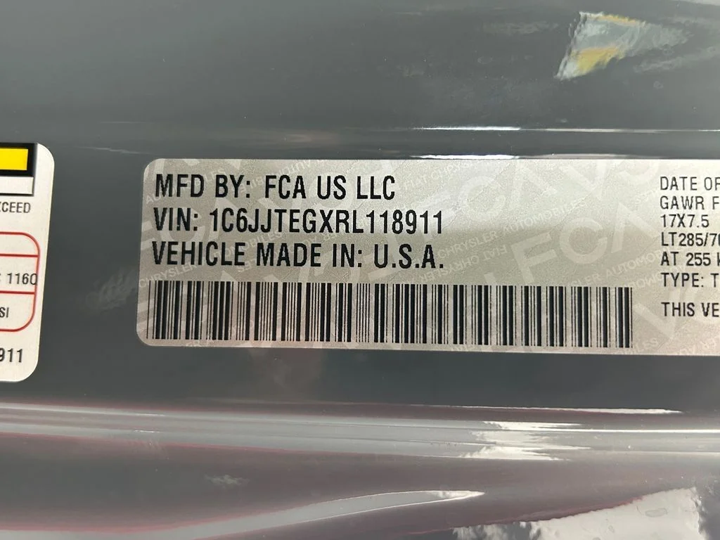 Used 2024 Anvil Clear Coat Jeep Mojave image 39