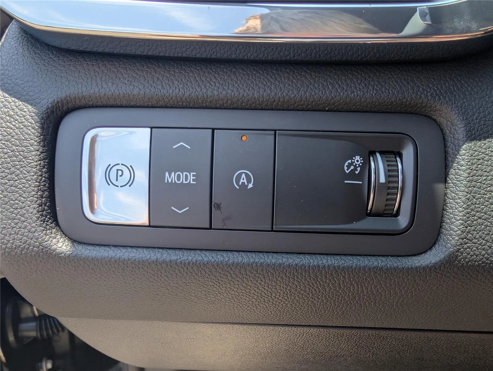 2025 GMC Acadia Elevation - Photo 25