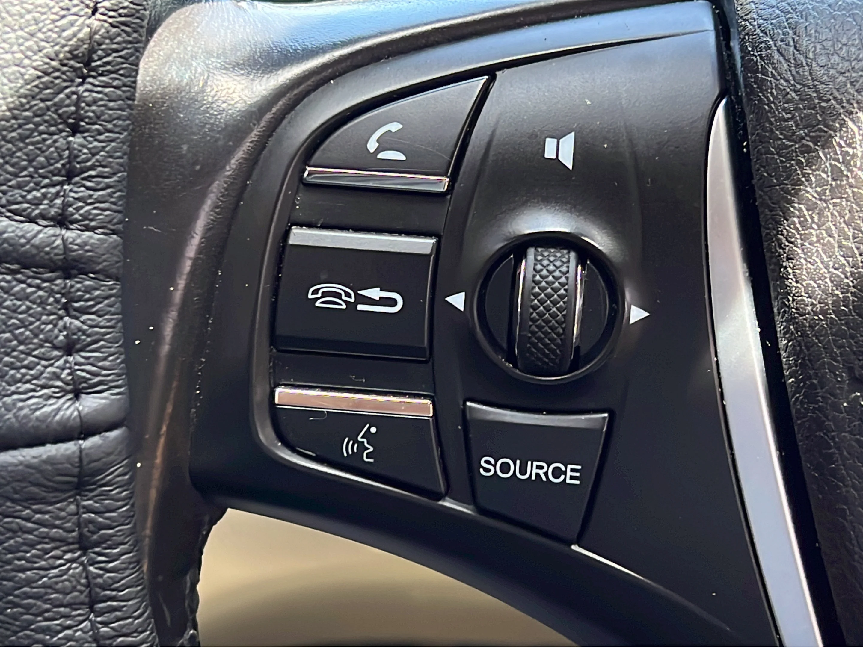 Used 2020 White Acura 3.5L V6 image 17