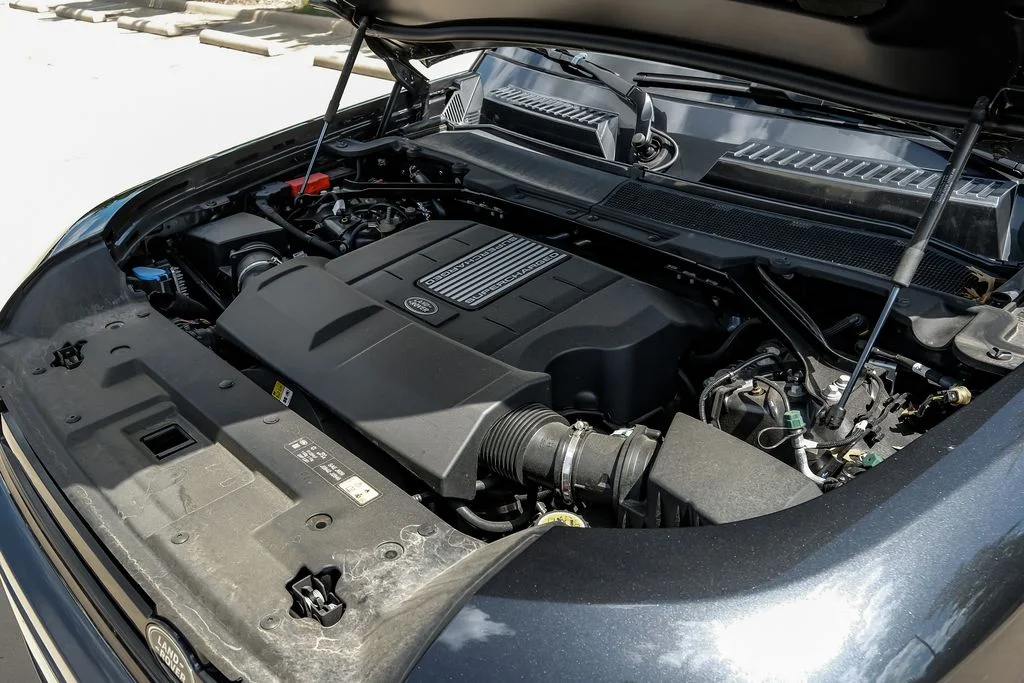 2025 Land Rover Defender V8 - Photo 60