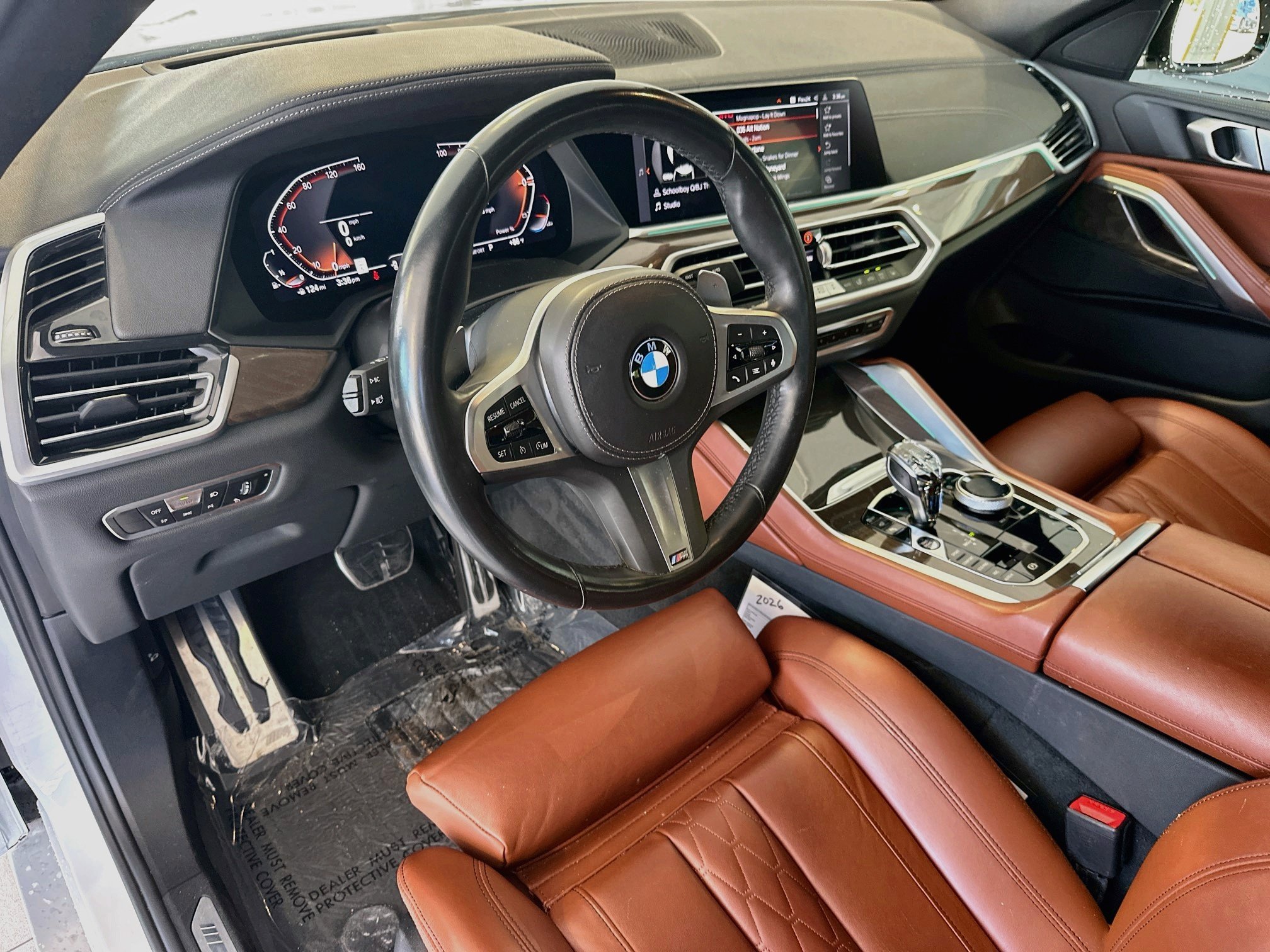 Certified Used 2023 Mineral White Metallic BMW xDrive40i image 6