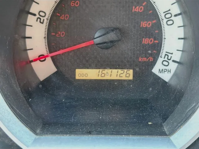 Used 2015 Gray Toyota Base image 9