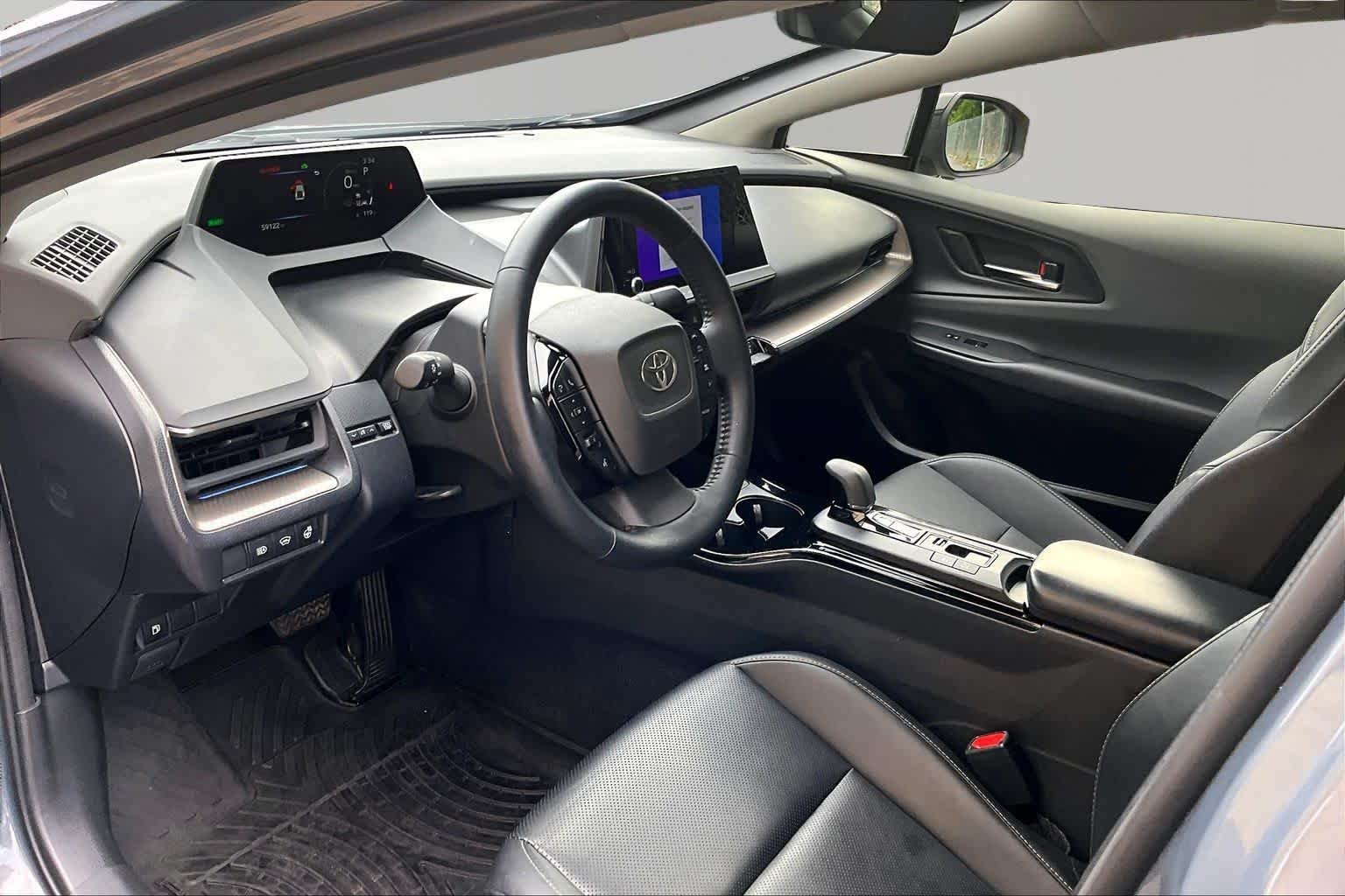 Used 2024 Guardian Gray Toyota XLE image 18