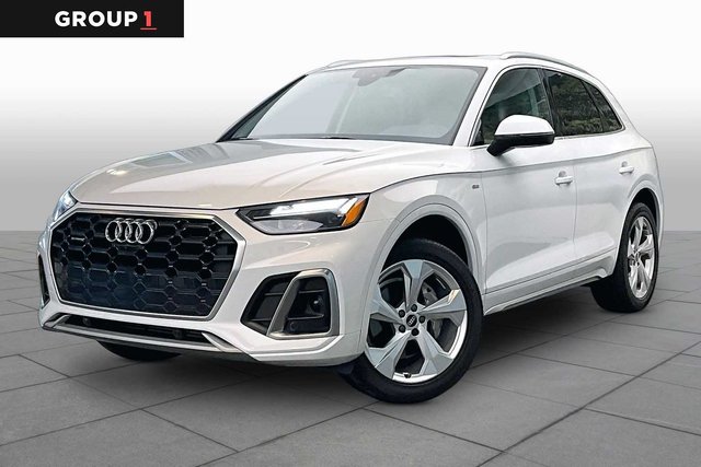 2022 Audi Q5 S line Premium Plus