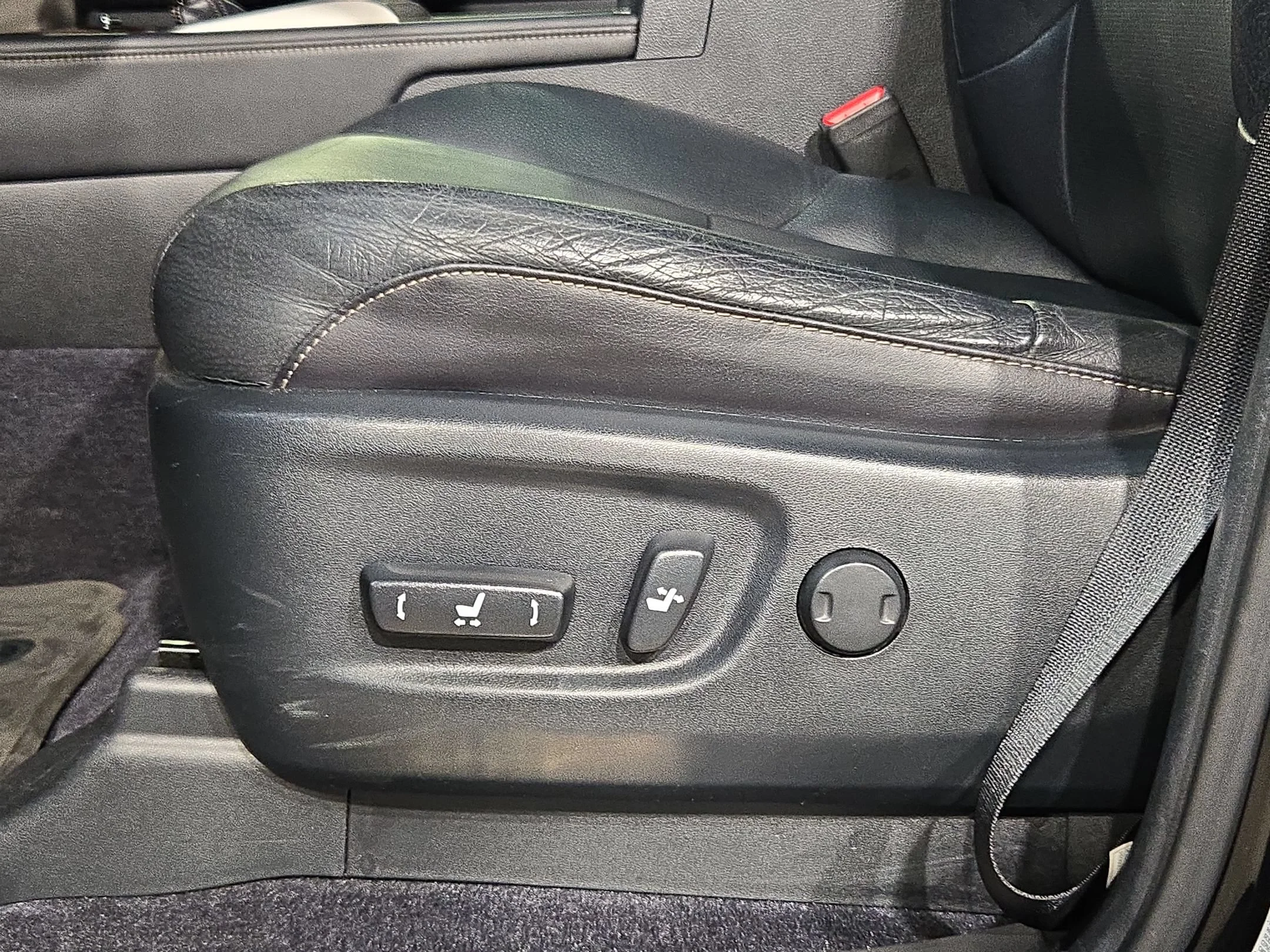 Used 2017 Black Onyx Lexus GX 460 image 23