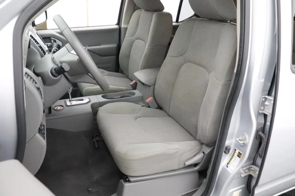 Used 2021 Silver Nissan SV image 14