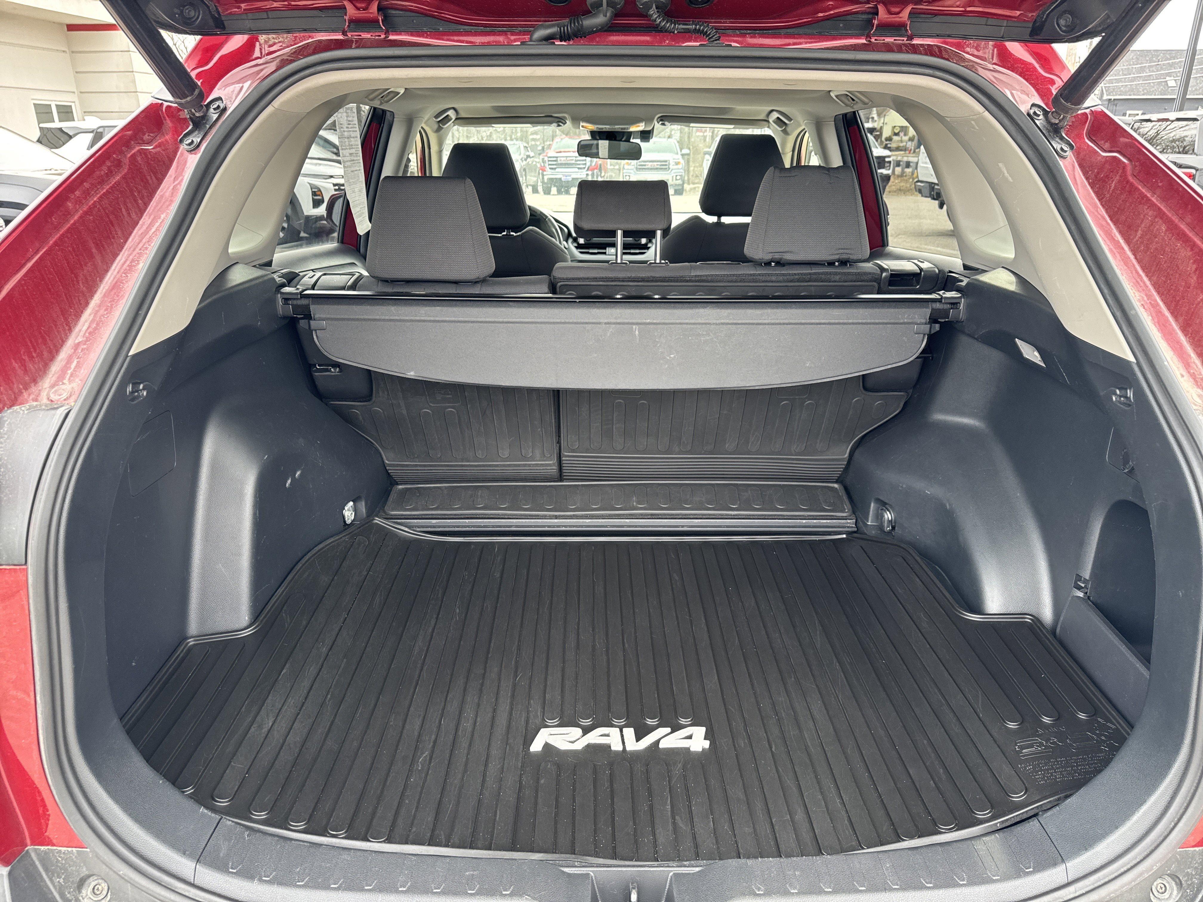 Used 2019 Ruby Flare Pearl Toyota XLE image 14