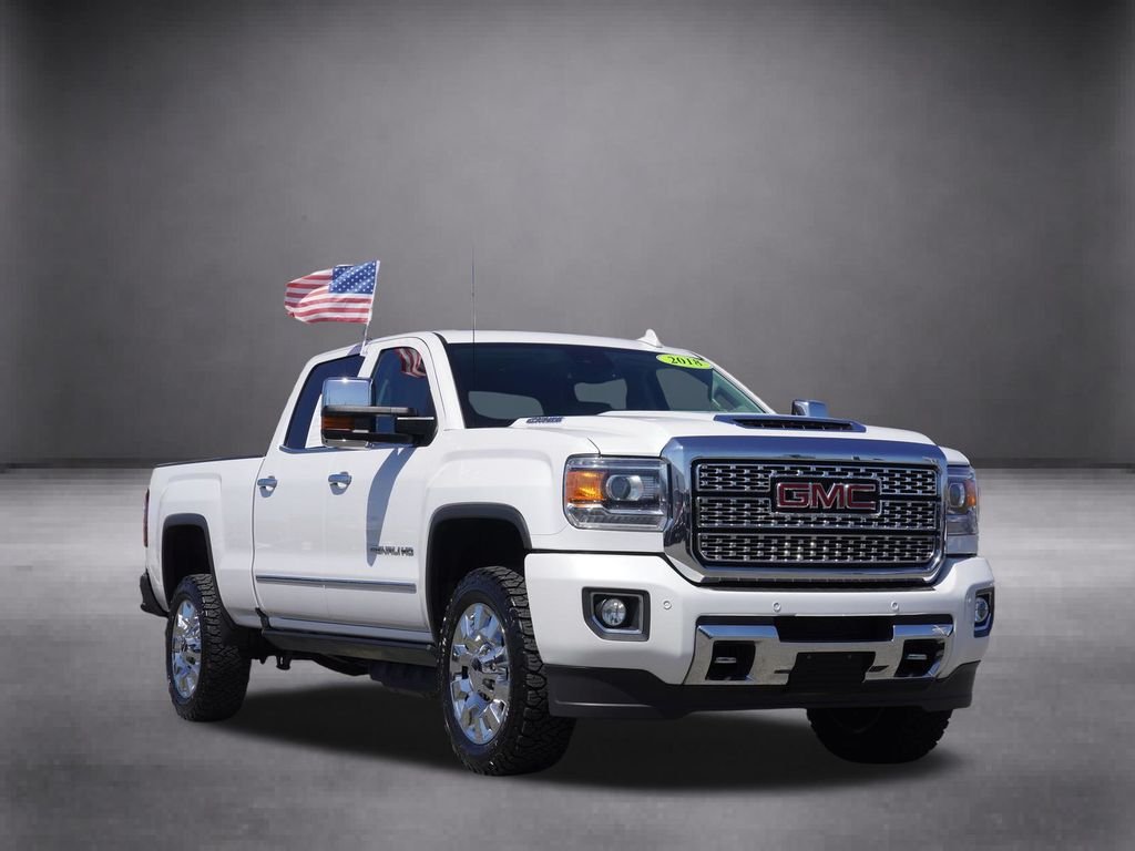 Used 2018 White GMC Denali image 1