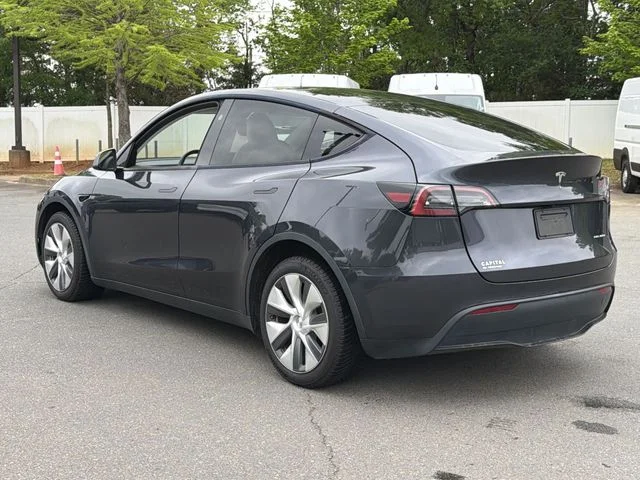 Used 2024  Tesla Long Range image 11