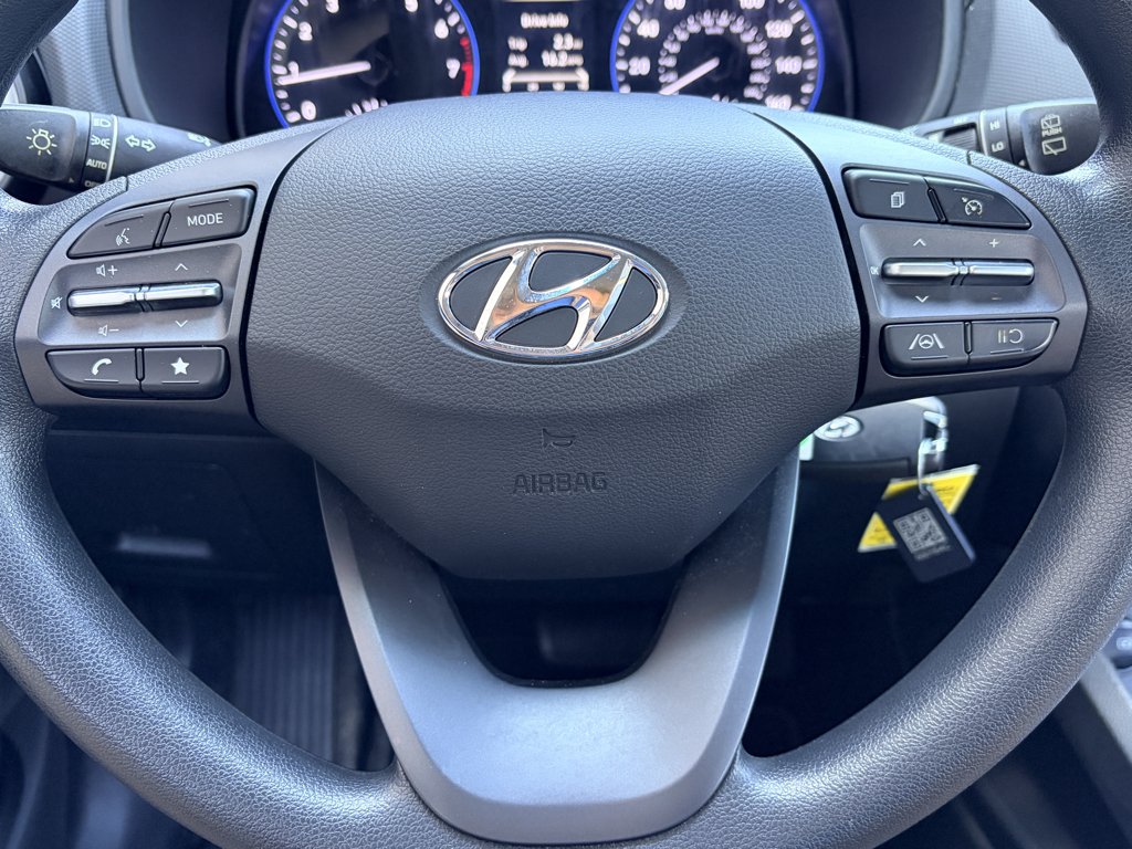 Used 2023 Lunar White Hyundai SE image 13