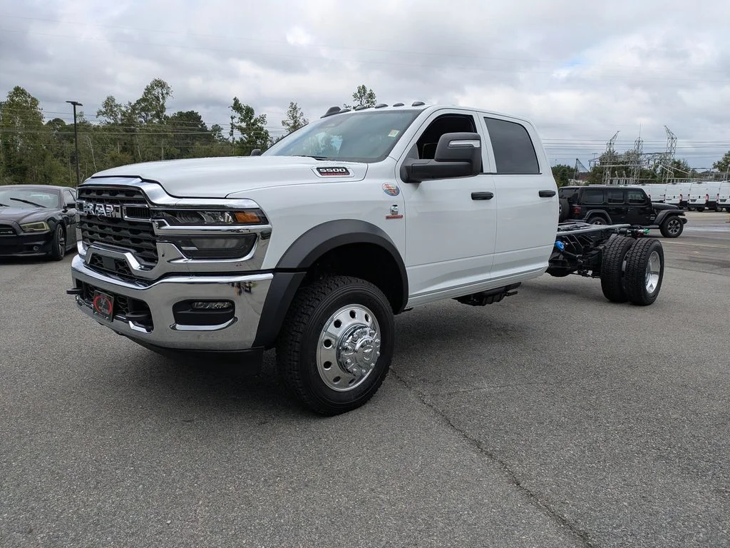 New 2026 Bright White Clear-Coat Exterior Paint RAM Tradesman image 8
