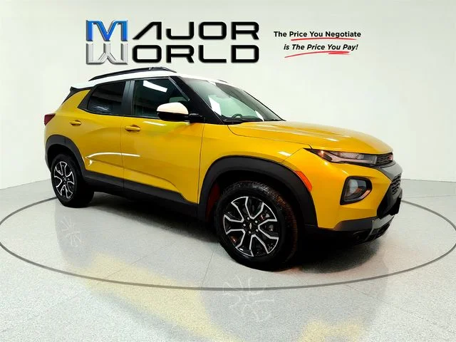 Used 2023 Yellow Chevrolet ACTIV image 8