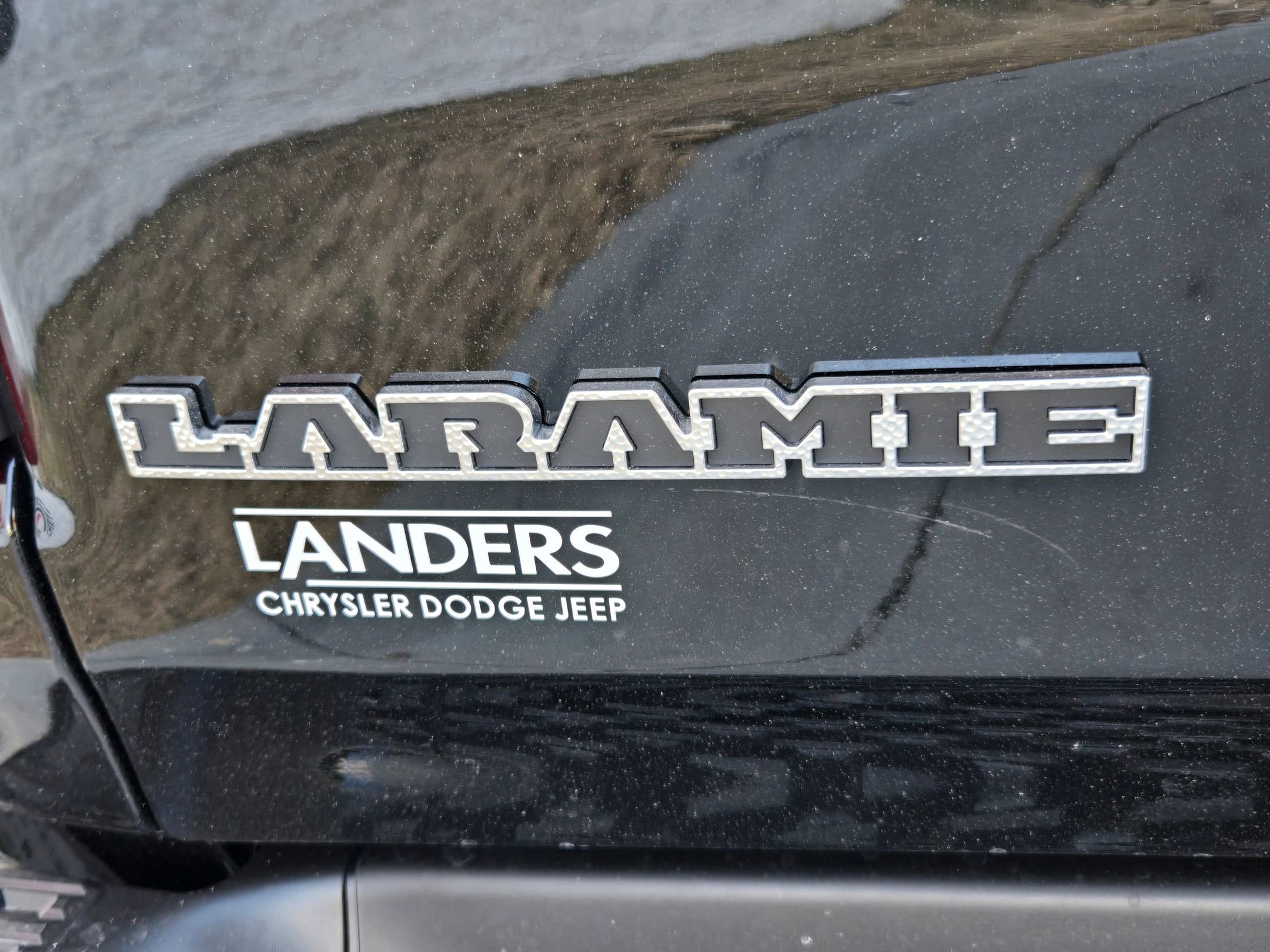 New 2026 Diamond Black Crystal Pearl-Coat Exterior Paint RAM Laramie image 10