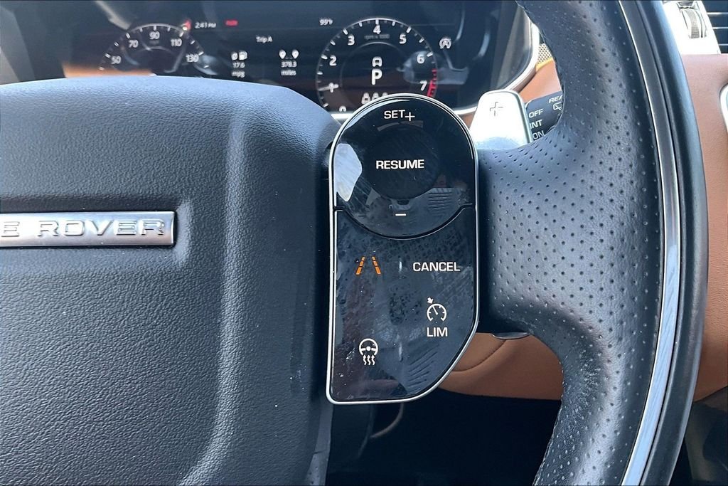 Used 2022 Blue Land Rover HSE Dynamic image 20
