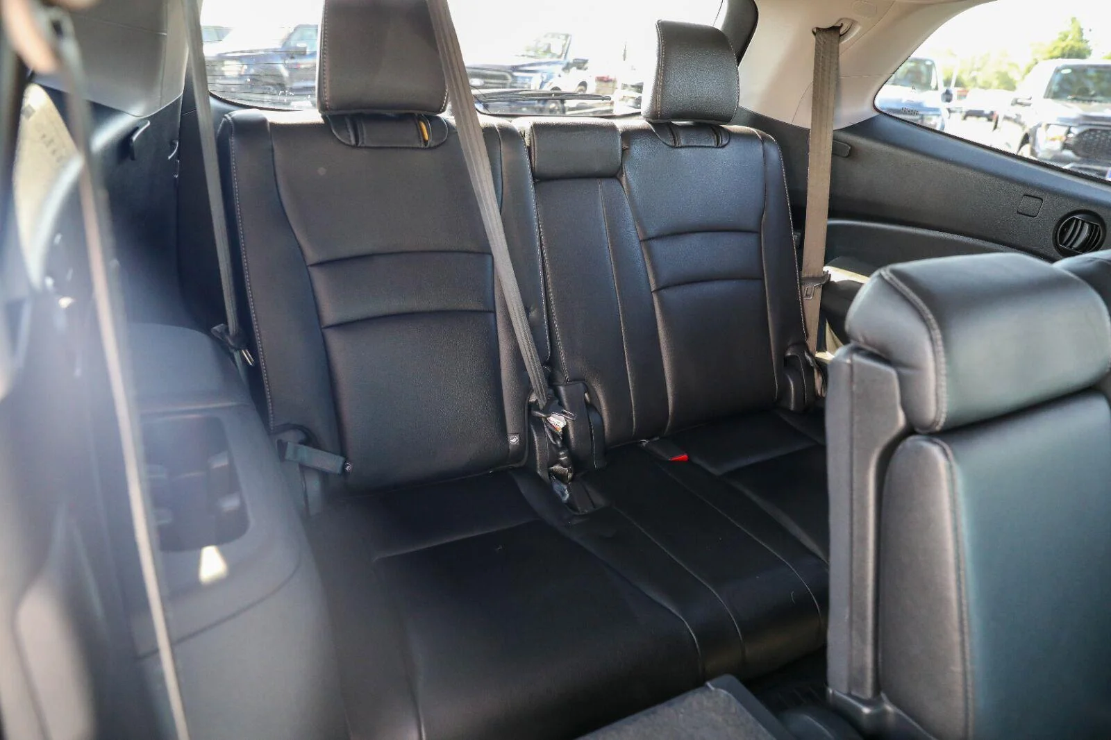 Used 2017 Crystal Black Pearl Honda EX-L image 41