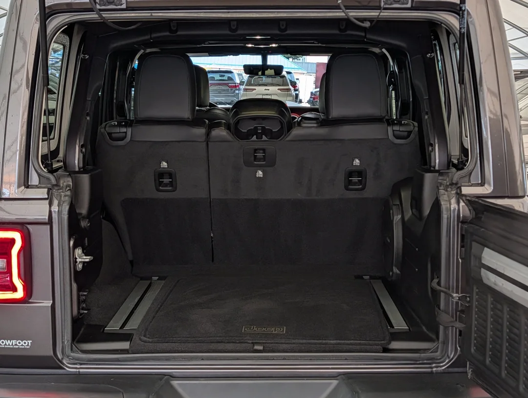 Certified Used 2021 Grey Jeep Unlimited Rubicon - - 4x4 - Leather - Cold Weather Grp - Trailer Tow - LED Grp & More! image 28