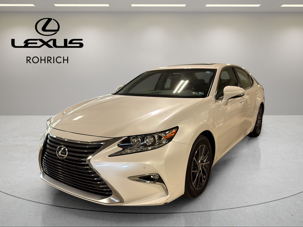 2016 Lexus ES 350 350's photo