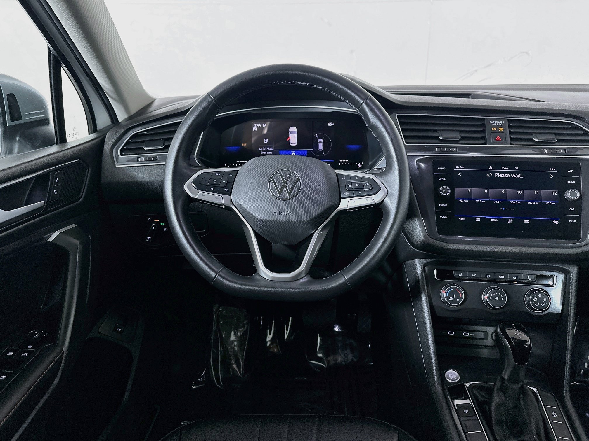 Used 2024 White Volkswagen Wolfsburg Edition image 21