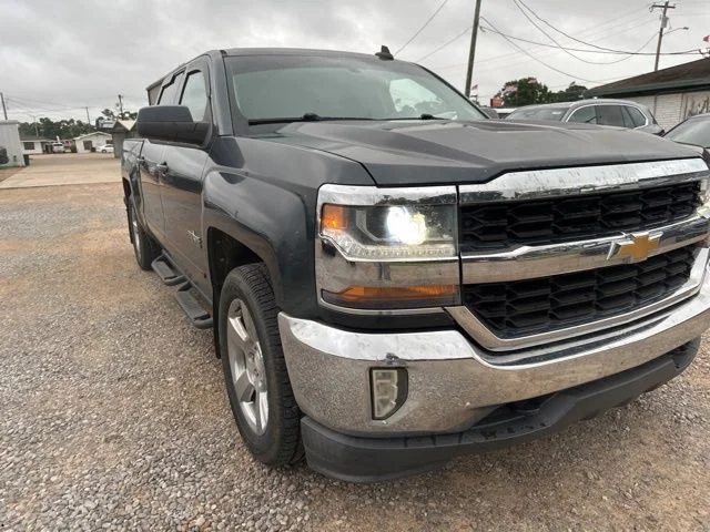 2018 Chevrolet Silverado 1500 LT 4X4 Crew Cab Short Box's photo