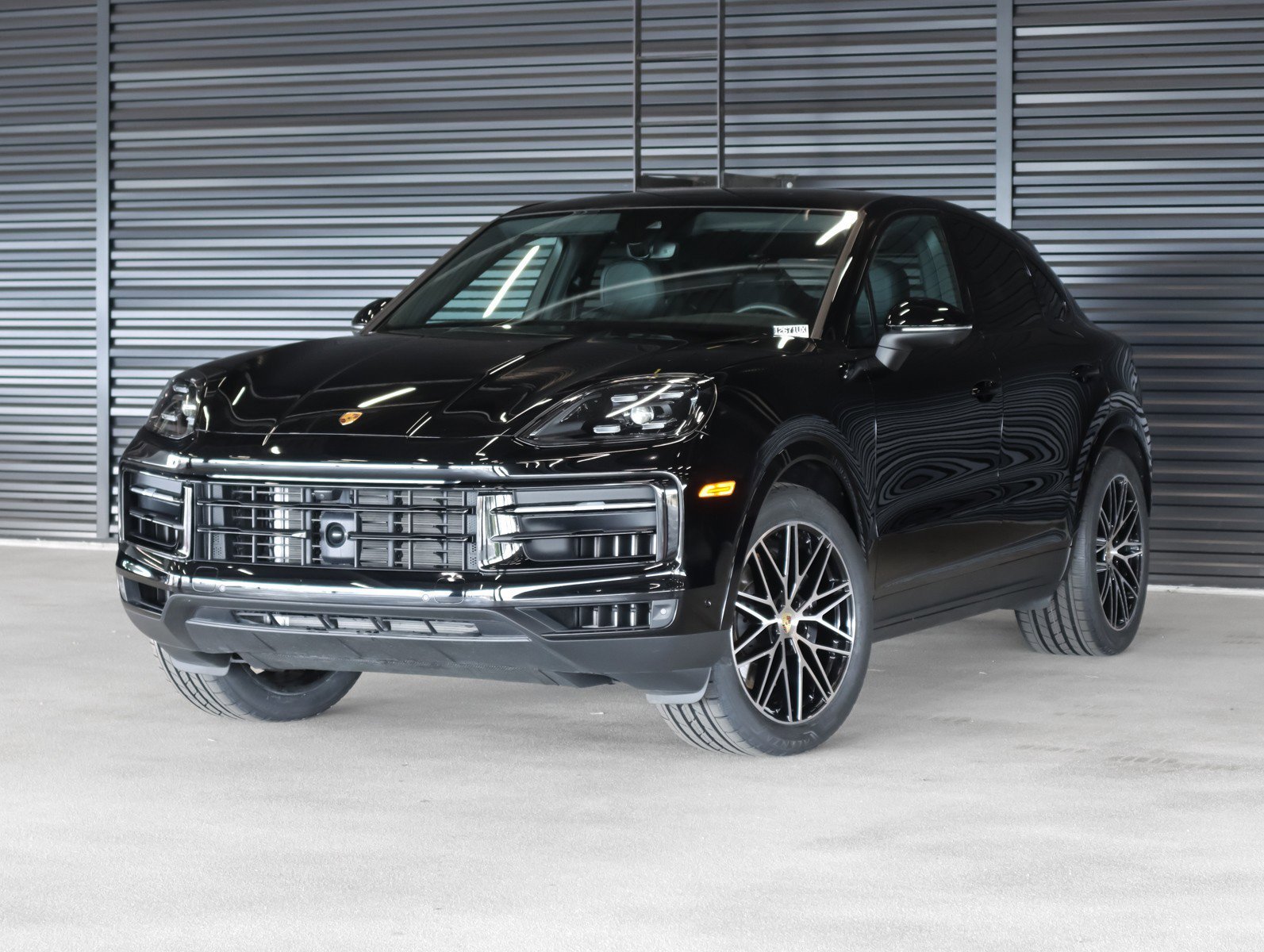 2024 Porsche Cayenne -'s photo