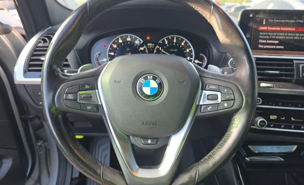 Used 2019 Silver BMW xDrive30i image 8