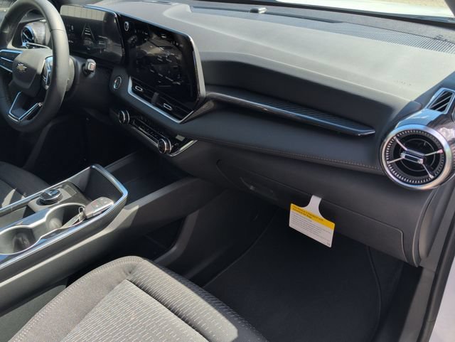 2027 Chevrolet Equinox LT - Photo 30