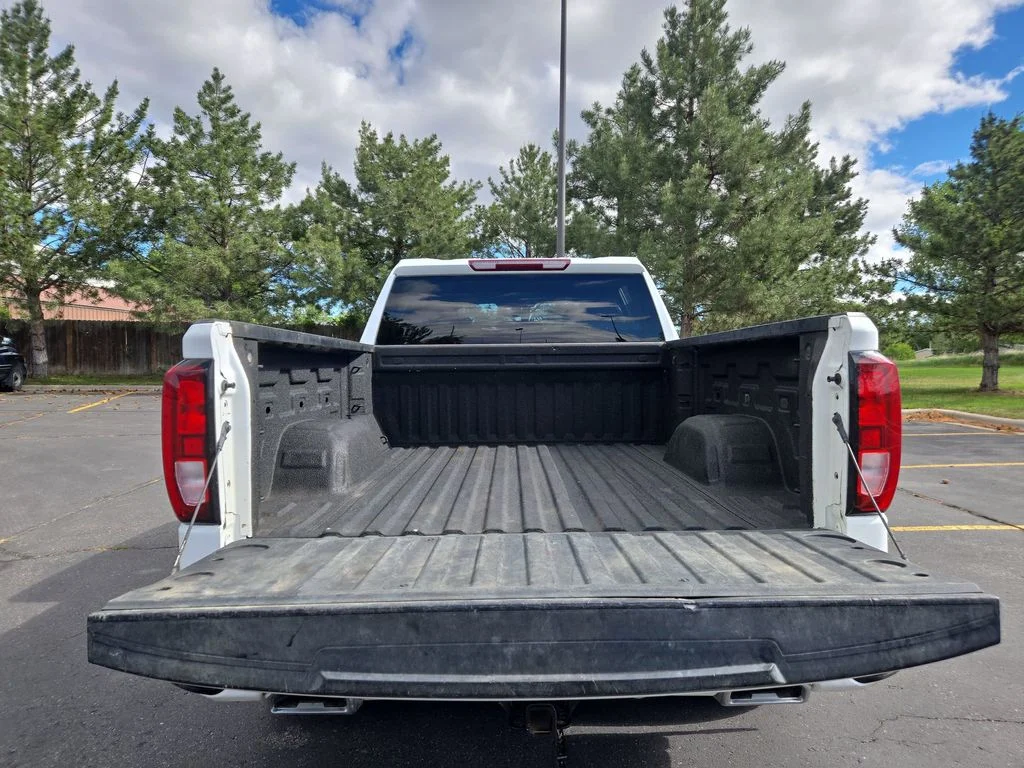 Used 2021 White GMC Elevation image 48