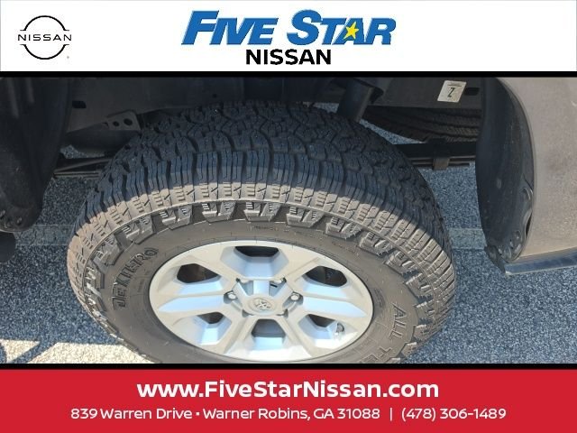 Used 2020 Gray Toyota SR5 image 12