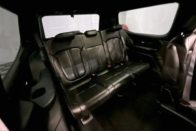 Used 2023 Bright White Clearcoat Jeep Series III image 33