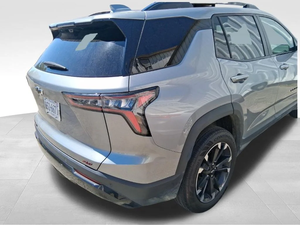 Used 2025 Gray Chevrolet RS image 5